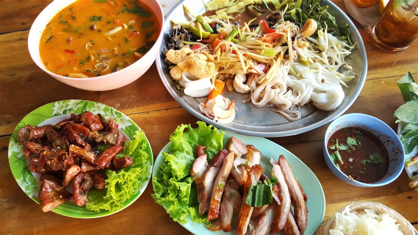 Isan-kjøkkenet: som tam, larb og grillkylling