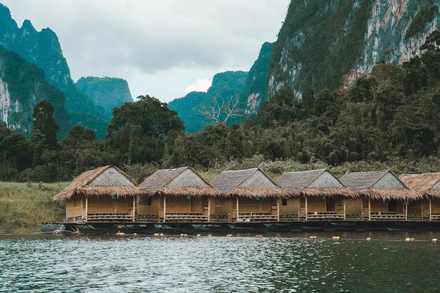 Overnatting i Khao Sok
