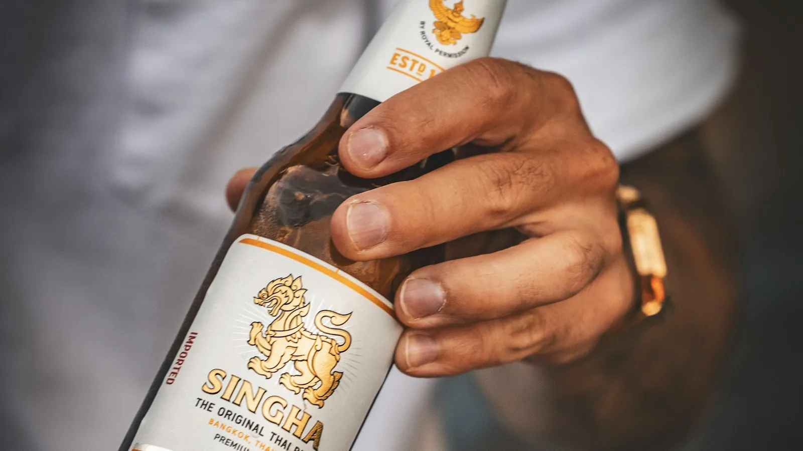 Flaske Singha, «The Original Thai Beer»