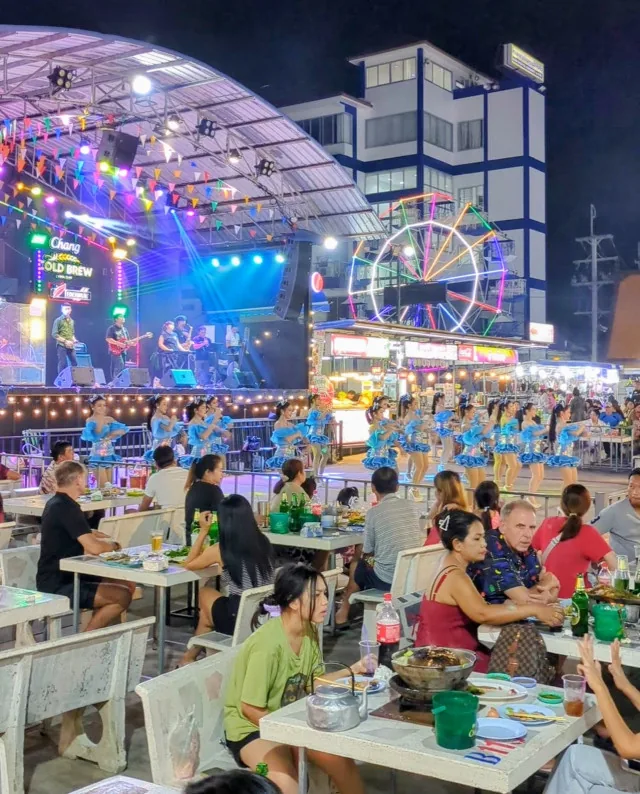 Baan Khun Por Night Food Market